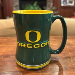 Collegiate Boelter Brands Oregon U of O Ducks Green Yellow Ceramic Mug Cup